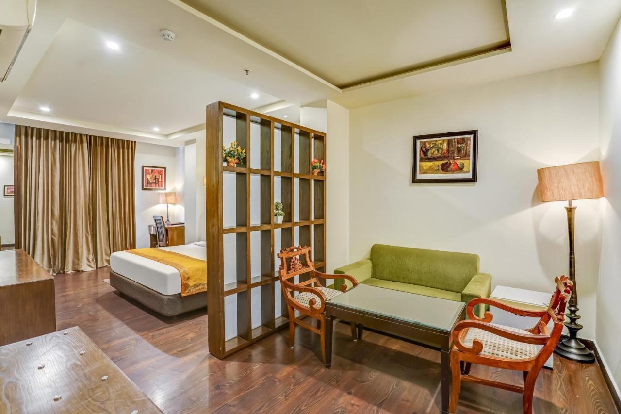 Townhouse 552Hotel Royal Court Jalandhar Eksteriør billede