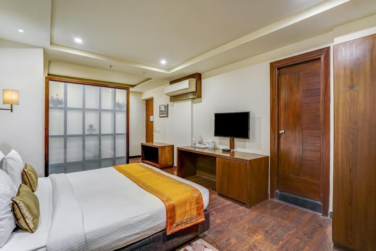 Townhouse 552Hotel Royal Court Jalandhar Eksteriør billede